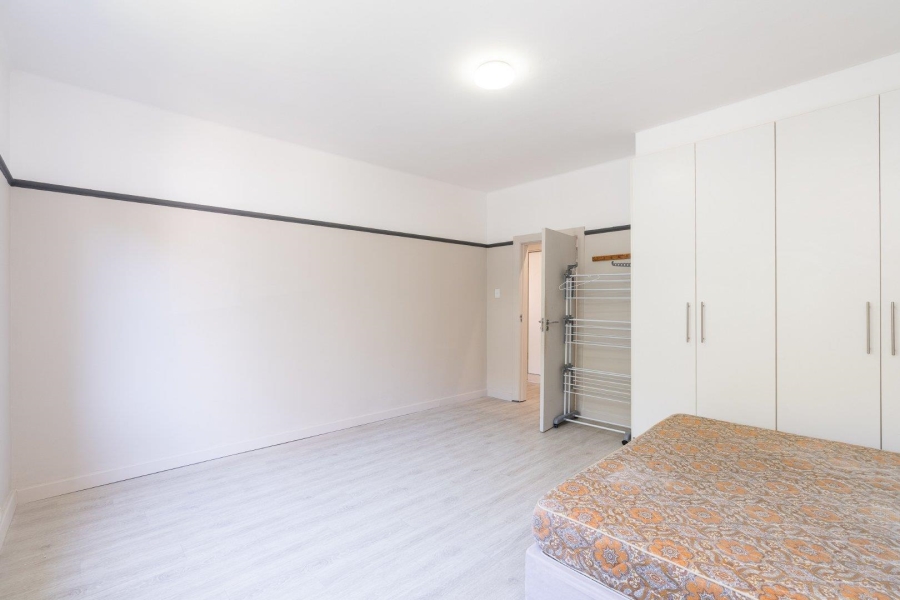 To Let 3 Bedroom Property for Rent in Sea Point Western Cape